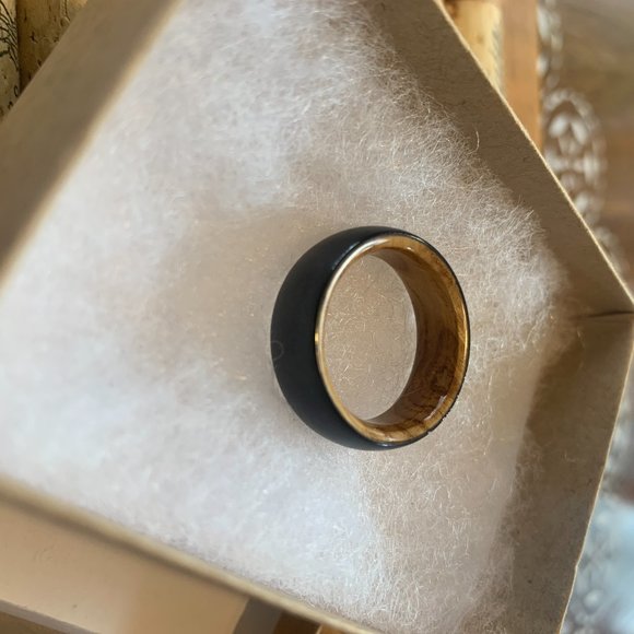 Satin Black Ceramic and English Oak Men's Wedding Band/Ring - Picture 3 of 8